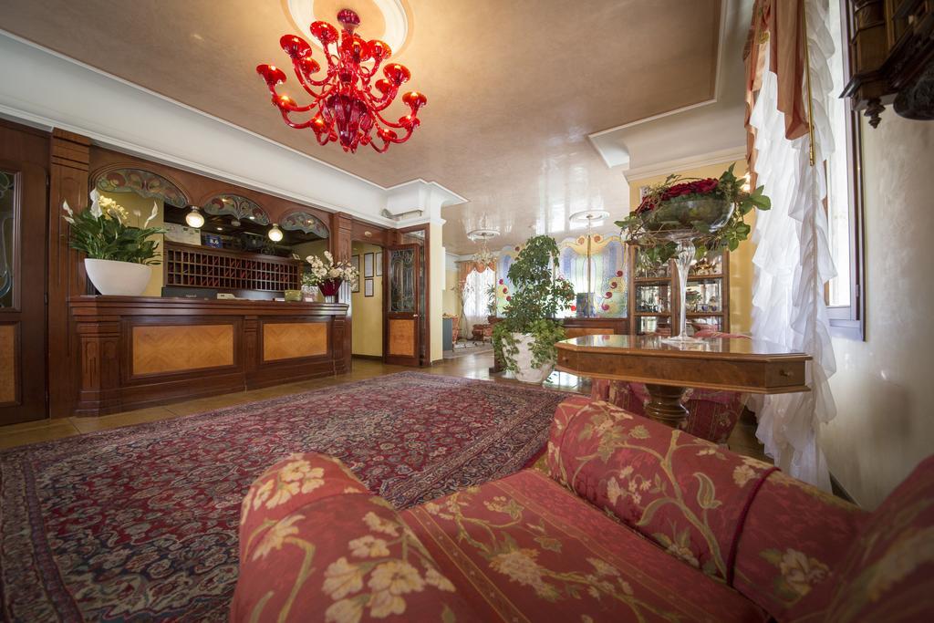 פורטוגרוארו Hotel Spessotto מראה חיצוני תמונה
